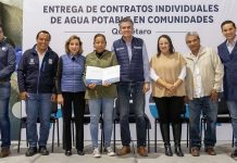 Entregan 240 contratos de agua potable