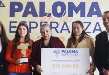 Entregan presea Paloma de la Esperanza