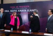 Toma protesta Silvia Amaya Llamo cómo rectora de la UAQ.
