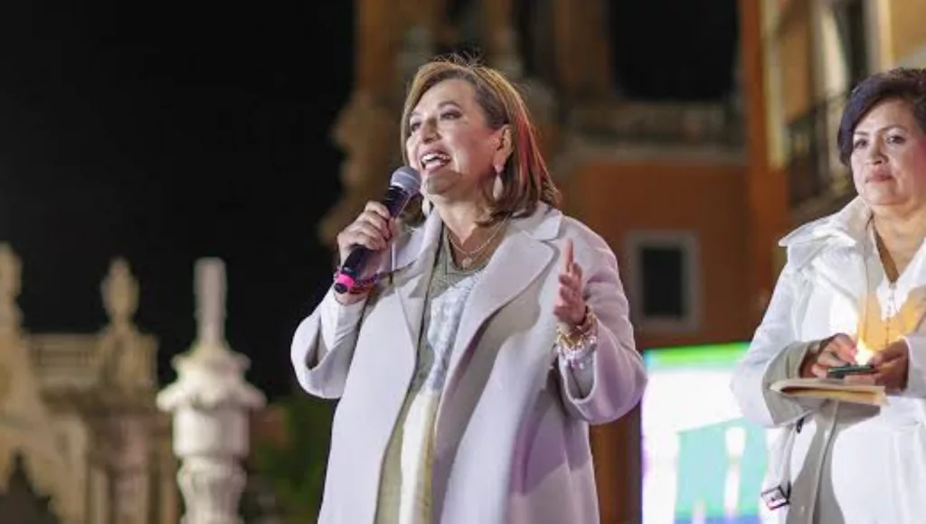 La candidata de la coalición PAN-PRI-PRD inició con su primer acto oficial en punto de las 00:01 del jueves 1 de marzo