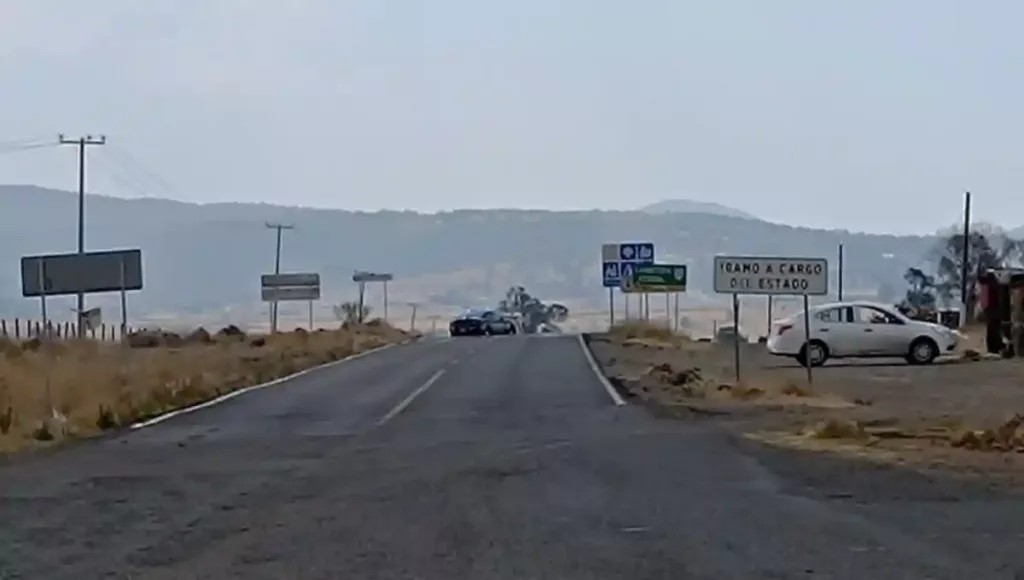 Los hechos se registraron en la carretera estatal 400, en el municipio de Amealco de Bonfil