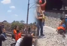 Muere al ser golpeada por la Locomotora de vapor