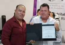 Recibe Edgar Inzunza constancia de mayoría relativa tras ganar el proceso electoral
