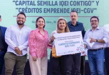 Entregan apoyos de capital semilla y créditos para emprendedores por más de 8 mdp