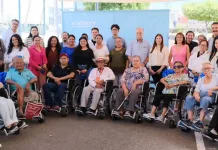 Recibe DIF municipal de San Juan del Río, 20 sillas de ruedas en donación