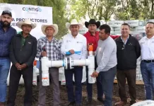 Entrega SEDEA oficios de autorización en San Juan del Río