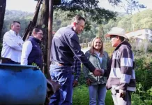 Entrega el Gobernador Acciones de Vivienda en Pinal de Amoles