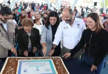 Adultos mayores festejan aniversario del Centro Regional de Desarrollo Humano en San Juan del Río