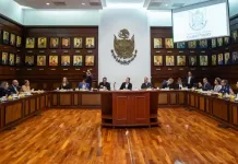 Se reúne el Gobernador Mauricio Kuri con diputados locales