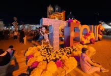 Da inicio el Festival “Tejedores de Luz” con el encendido del altar dedicado a los artesanos de TX