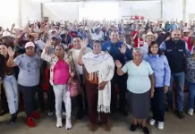 Entrega SEDESOQ apoyos alimentarios en San Juan del Río