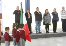 Entrega titular de SEDESOQ infraestructura educativa