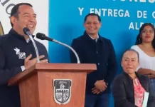 Roberto Cabrera entrega techumbre al preescolar Alfonso García Robles