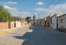 Invierte Roberto Cabrera más de 5 millones 100 mil pesos en construcción de calles en Rancho de En medio