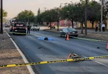 Ciclista es embestido por transporte de personal y fallece