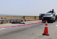 Accidente de vehículo de SEDENA deja un fallecido en macrolibramiento Palmillas-Apaseo