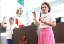 Diputada Adriana Meza festeja el Día del Niño en el congreso