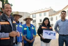 Supervisa Roberto Cabrera trabajos de rehabilitación de calles en colonia El Molino