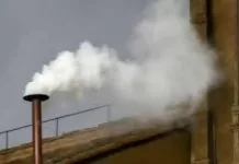 Fumata blanca anuncia nuevo Papa
