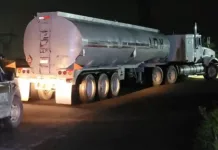 Aseguran tractocamión y toma clandestina en San Javier