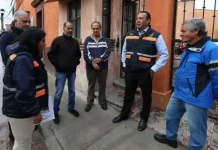 Roberto Cabrera entrega rehabilitación de banquetas de calle Mariano Jiménez en el Centro Histórico