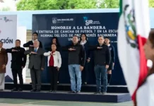 Entrega Roberto Cabrera Cancha de Fútbol 7 en la Escuela Normal del Estado de Querétaro “Andrés Balvanera”