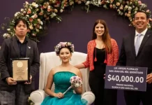 Entrega Roberto Cabrera premios de los LIII Juegos Florales San Juan del Río 2025