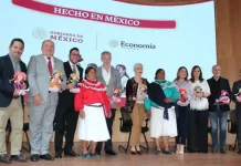 Reciben distintivo “Hecho en México” empresas, productores y artesanos queretanos