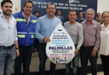 Roberto Cabrera entrega rehabilitación de red de agua y drenaje e inaugura puente en Palmillas