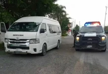 Recuperan camioneta de transporte de personal reportada como robada