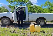 Asegurado con bidones de hidrocarburo ilícito en Paso de Mata