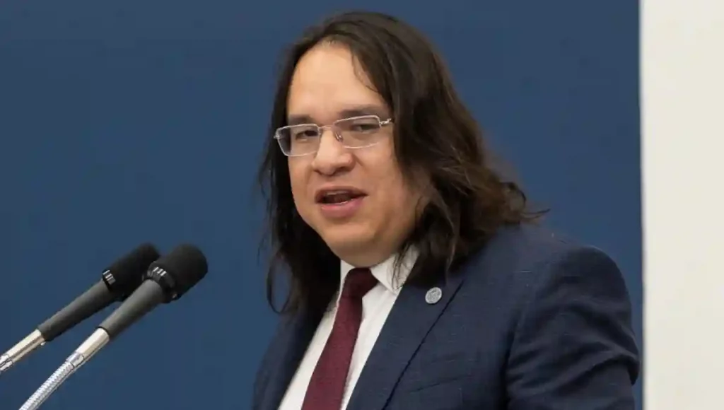 El gobernador, Mauricio Kuri asistió a la reunión de seguimiento de objetivos de la estrategia “Sinergia por Querétaro”.