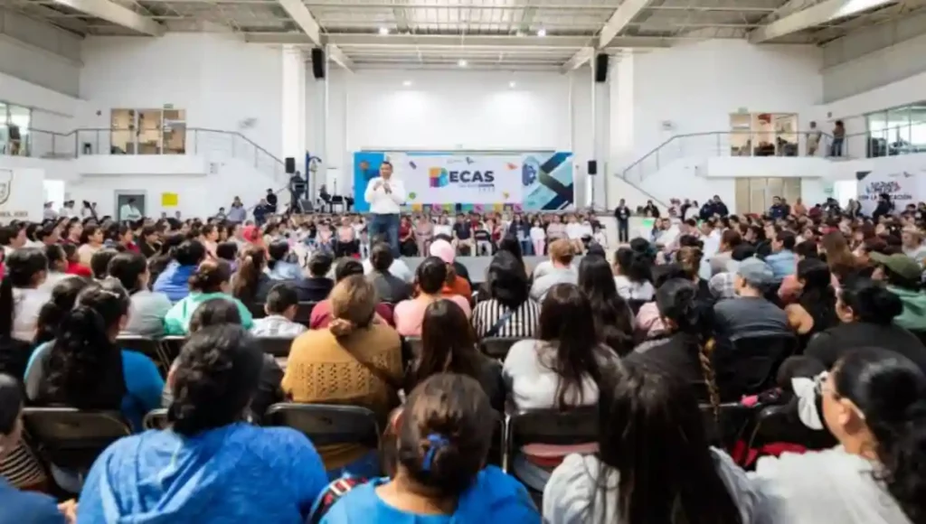 En esta edición se entregarán 10 mil becas a estudiantes de nivel educativo básico y educación especial, que representan una inversión de 30 millones de pesos.