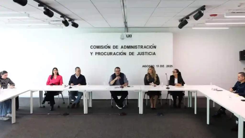 La Comisión de Administración y Procuración de Justicia aprobó la denominada “Ley Valeria”, para que se tipifique como delito el Acecho, propuesta suscrita por los 25 legisladores.