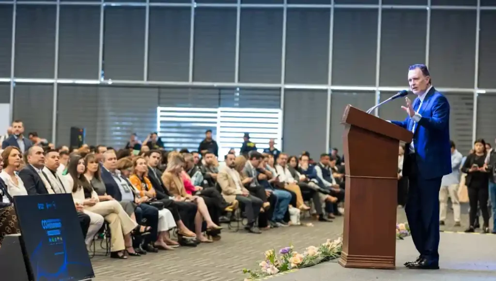 Se lleva a cabo en el Querétaro Centro de Congresos (QCC) los días 14 y 15 de agosto. 