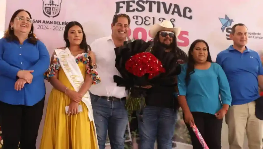El evento, que busca impulsar el desarrollo económico de la comunidad, reunió a más de 20 productores locales de flores, 20 artesanos sanjuanenses y 10 del municipio de Amealco.