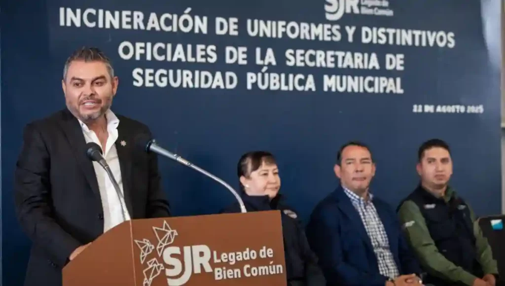 A través de estas acciones, se busca evitar malas prácticas en torno al uso de uniformes e insignias policiales que ya no son aptos para su utilización.