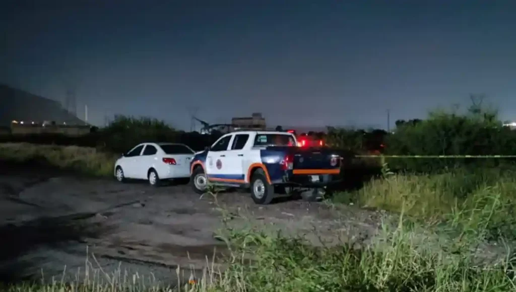 Servicios de emergencia en la zona junto con personal de PEMEX realizan los trabajos correspondientes para evitar riesgos en la población.