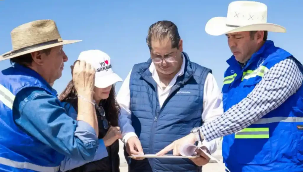 La obra se trato de una red de drenaje sanitario, informó el director de la JAPAM, Toño Pérez.