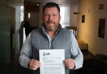 El diputado Edgar Inzunza proponen sancionar la omisión de autoridades ante exhortos del Congreso