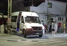 Fuerte choque deja varios lesionados, el responsable se pasó el semáforo