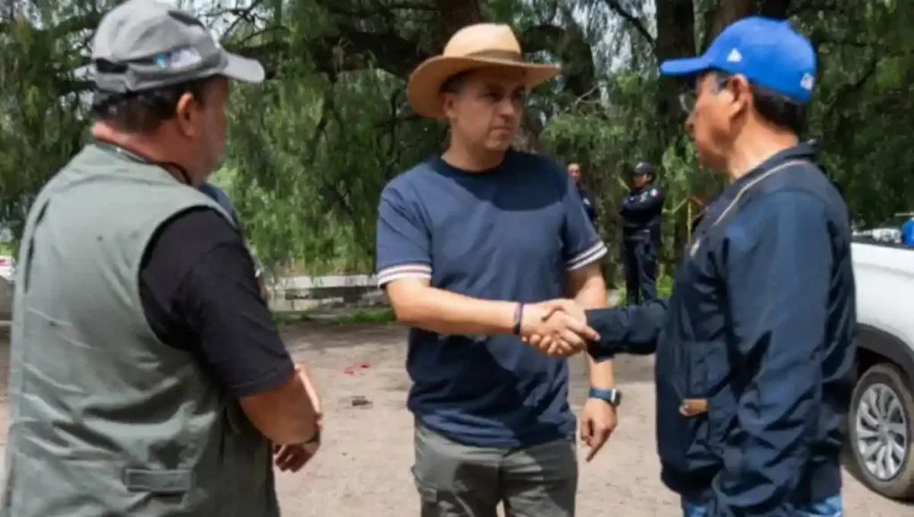 Las labores de retiro de basura en este y otros puntos de la demarcación continuarán en los siguientes días, con la finalidad de evitar taponamientos.