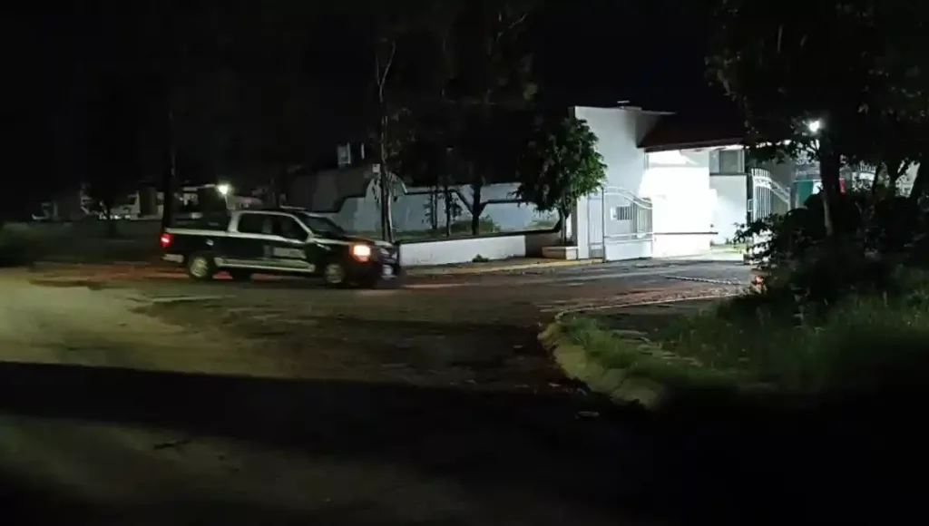 Fue encontrada sin vida en el baño de su domicilio por sus familiares, se encontraba bajo tratamiento de psiquiátrico .