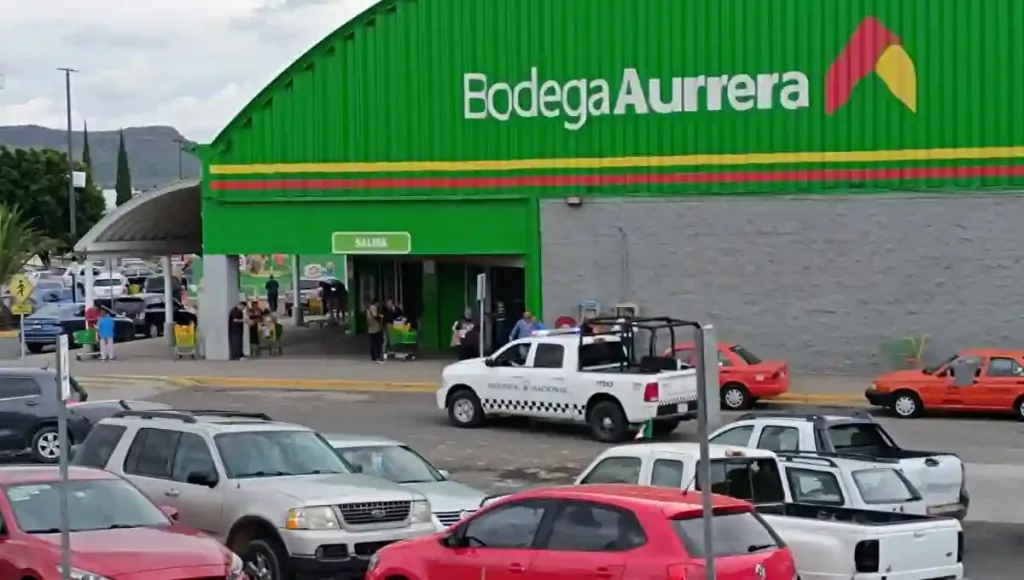 El delito ocurrió al interior de Bodega Aurrerá ubicado a un costado de Paseo Central, se investiga a personal.