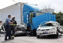 Carambola deja un muerto y 14 personas lesionadas en Querétaro
