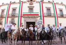 Con la Cabalgata Histórica de la Conspiración Ignacio Pérez inician festejos patrios 2025