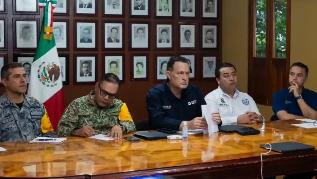 Derivado de las fuertes precipitaciones pluviales 108 comunidades resultaron incomunicadas y al momento la cifra se logró disminuir a 30.