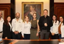 Entrega Car Herrera IV Informe de Actividades del SEDIF