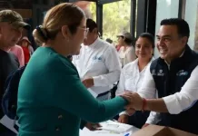 Entrega SEDESOQ Tarjeta Contigo en El Marqués