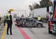 Impactante accidente en la 57 deja cuantiosos daños materiales